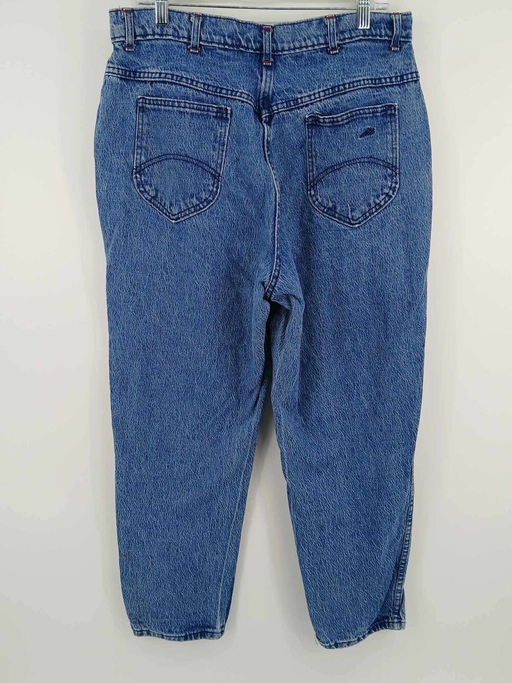 Vintage high rise mom Chic jeans